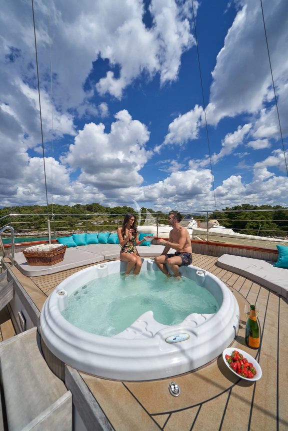 CASABLANCA jacuzzi