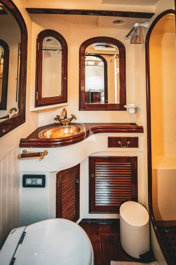 VIP Cabin