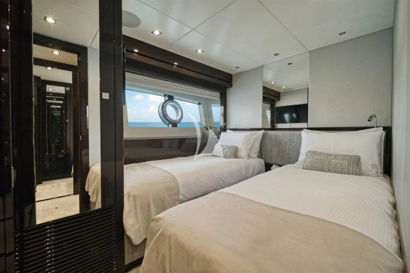 Image of QUANTUM yacht #24