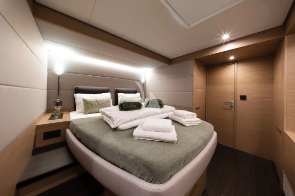 Image of LADY M yacht #16