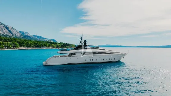 Image of Cynthia yacht #8