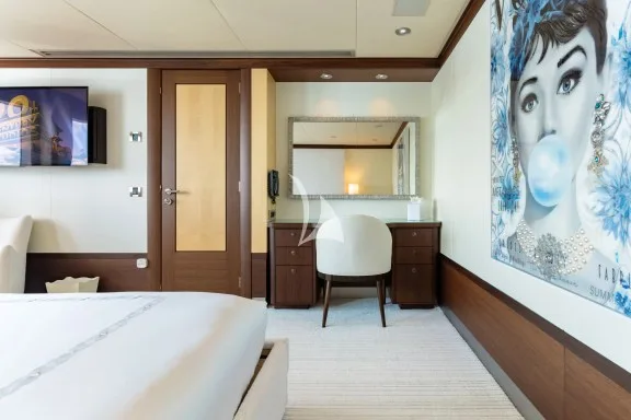Image of BELLA yacht #24