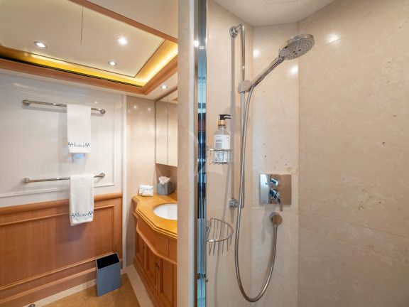 Double cabin ensuite bathroom