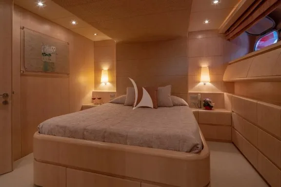 Double cabin I