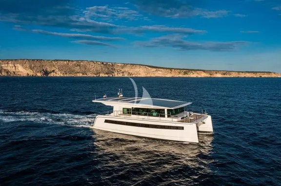Image of SILENT DREAM yacht #24