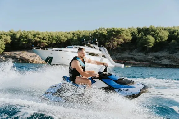 Image of Cynthia yacht #62