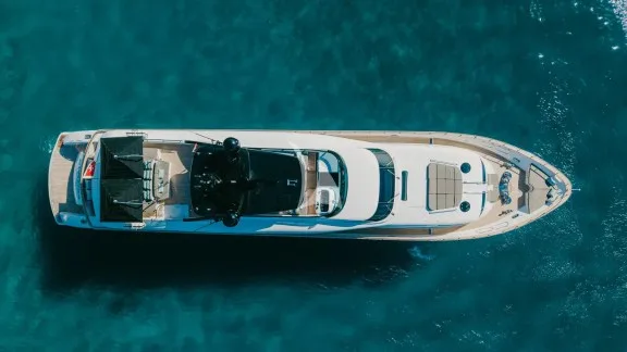 Image of Cynthia yacht #16