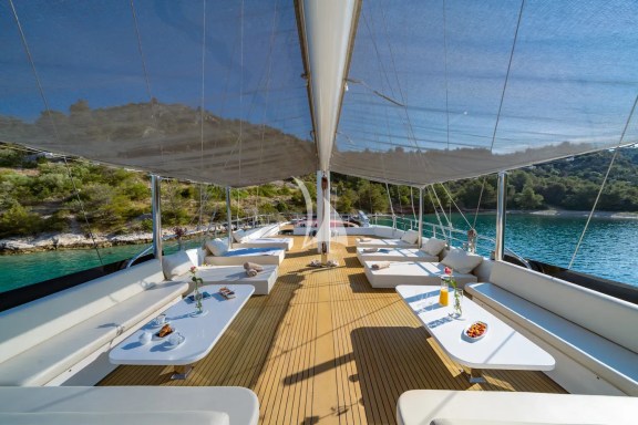 Image of NAVILUX yacht #16