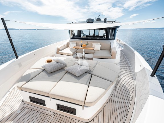 Image of KIMANI yacht #32