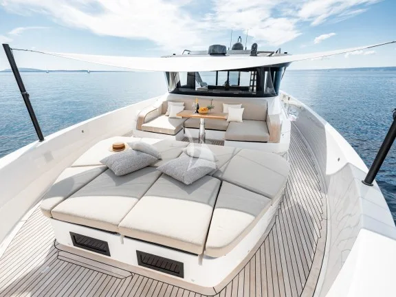 Image of KIMANI yacht #32