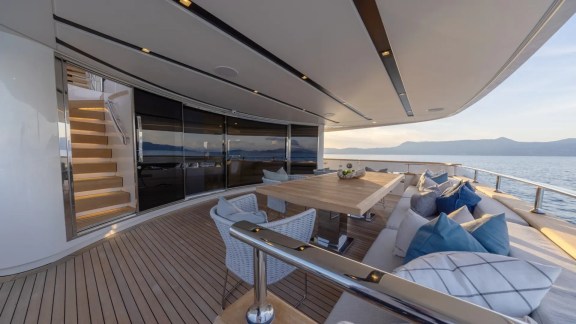 Aft deck seating area