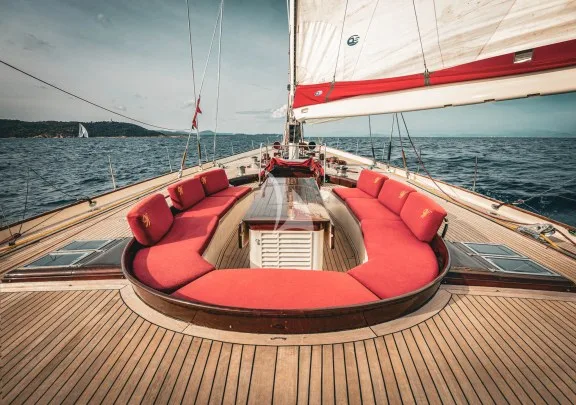 WHITEFIN Cockpit