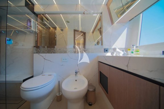 Image of PARADISE yacht #36