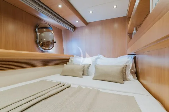 Double cabin