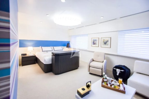 VIP Blue cabin