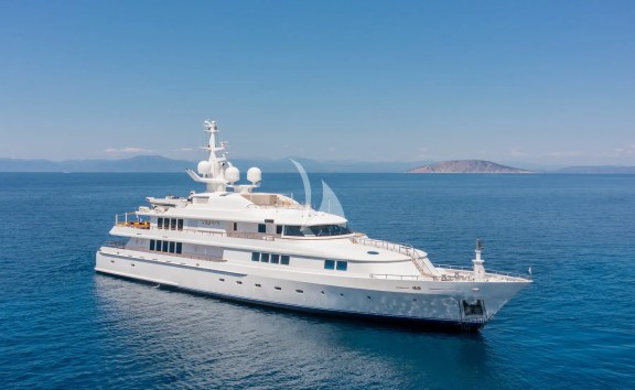 Image of VERA yacht #2