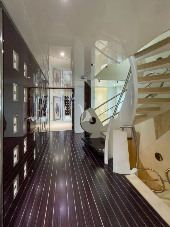 Image of VERA yacht #17
