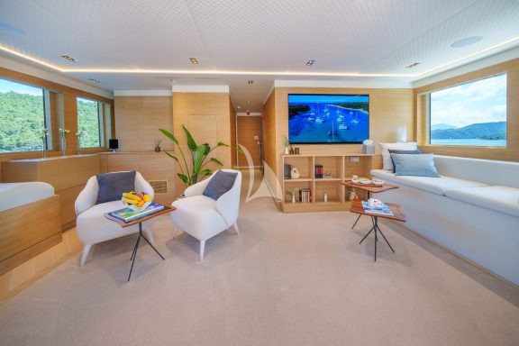 Image of Renata yacht #153