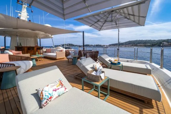 Sun deck