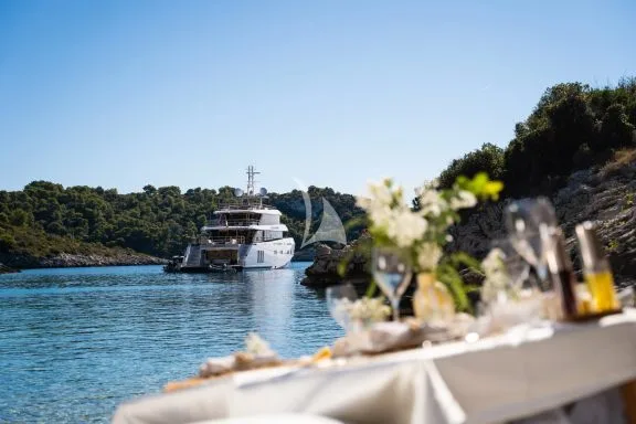 Image of Renata yacht #72