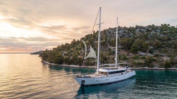 Image of NAVILUX yacht #44