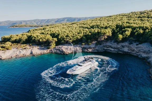 Image of Cynthia yacht #9