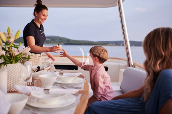 Image of FRIEND’S BOAT yacht #46