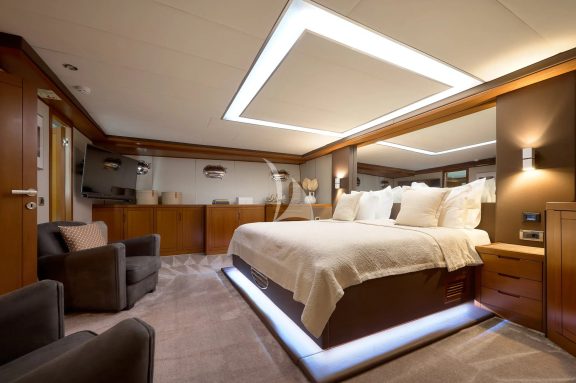 San Limi Master Cabin