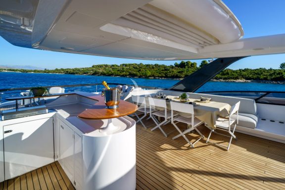Flybridge