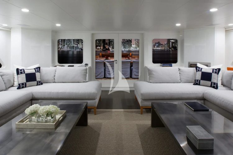 Skylounge looking aft 