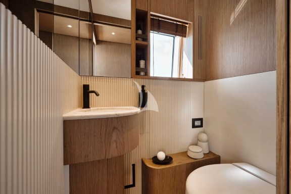 Image of BALANCE yacht #33