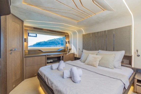 Image of PARADISE yacht #32