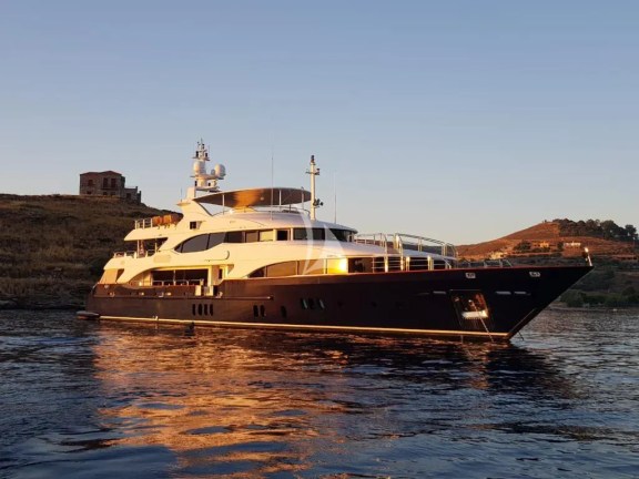 Image of GRANDE AMORE yacht #55