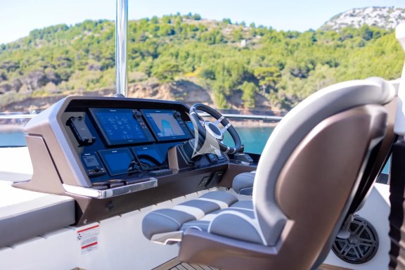 Image of PARADISE yacht #19