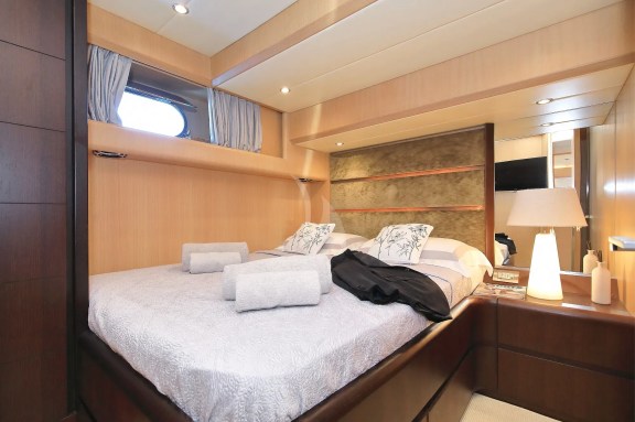 HOPE I double cabin