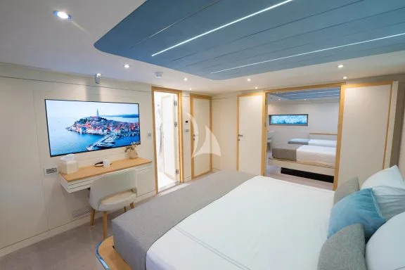 Image of Renata yacht #28