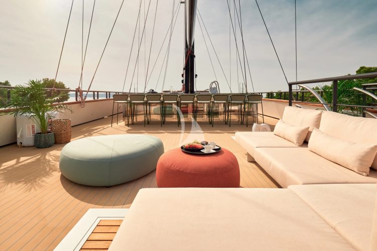 Sundeck