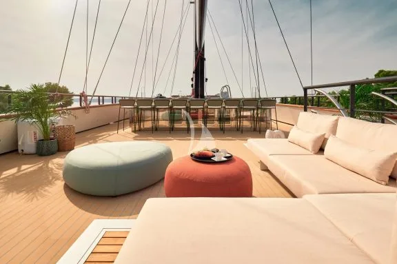 Sundeck