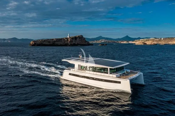 Image of SILENT DREAM yacht #22