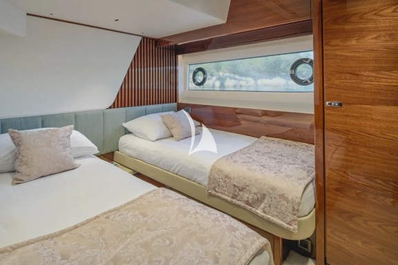 Twin cabin