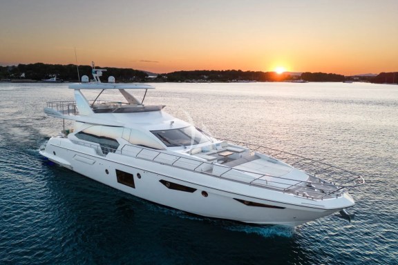 MINEIRA sunset cruise