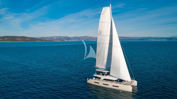 Image of AMADA MIA yacht #2