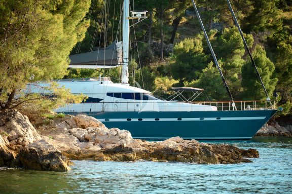 San LImi anchored