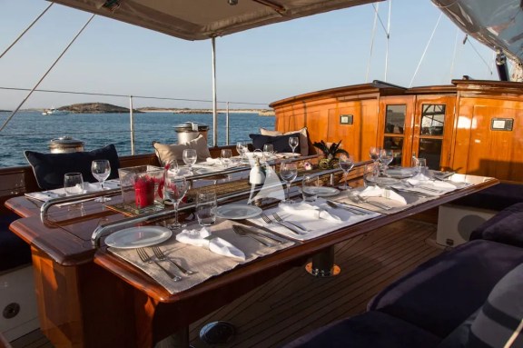 Image of SEABISCUIT yacht #12