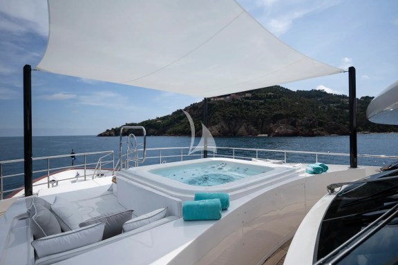 Image of NELA yacht #26