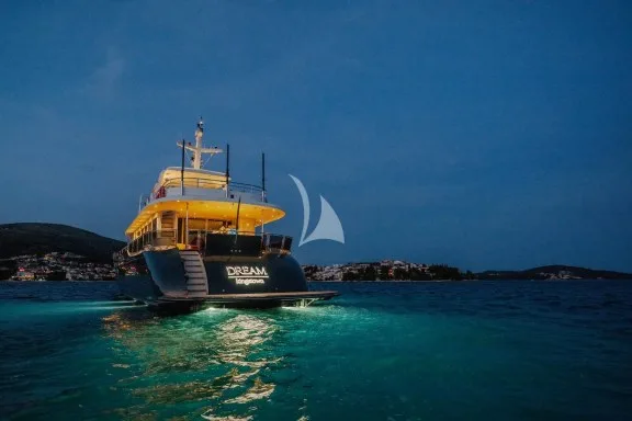 DREAM evening cruise