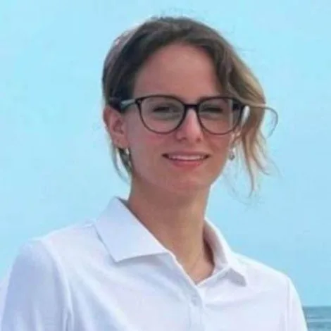 Crew of FARANDWIDE|Serena Cartani — Stewardess