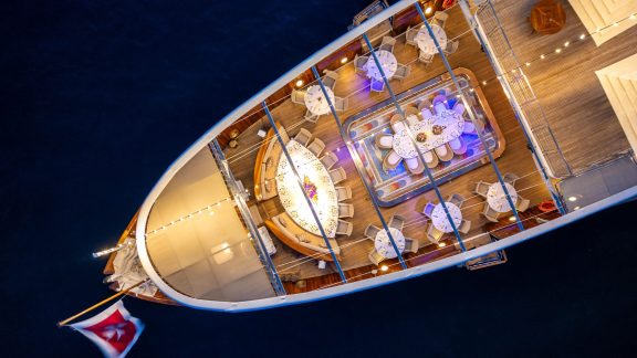 Image of CHRISTINA O yacht #52