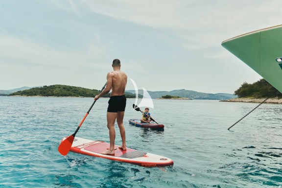 Friend's Boat SUP and Kayak