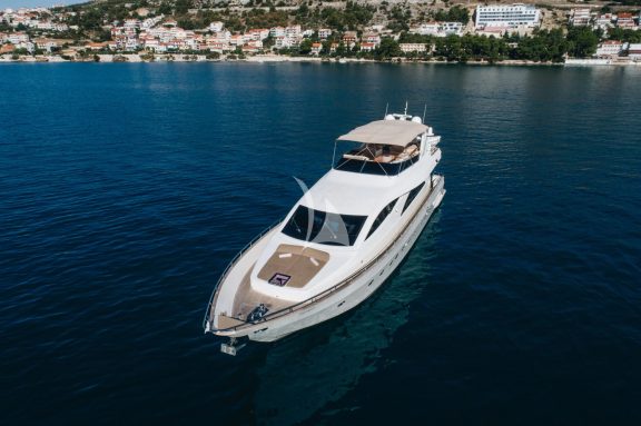 Image of LADY LONA yacht #9